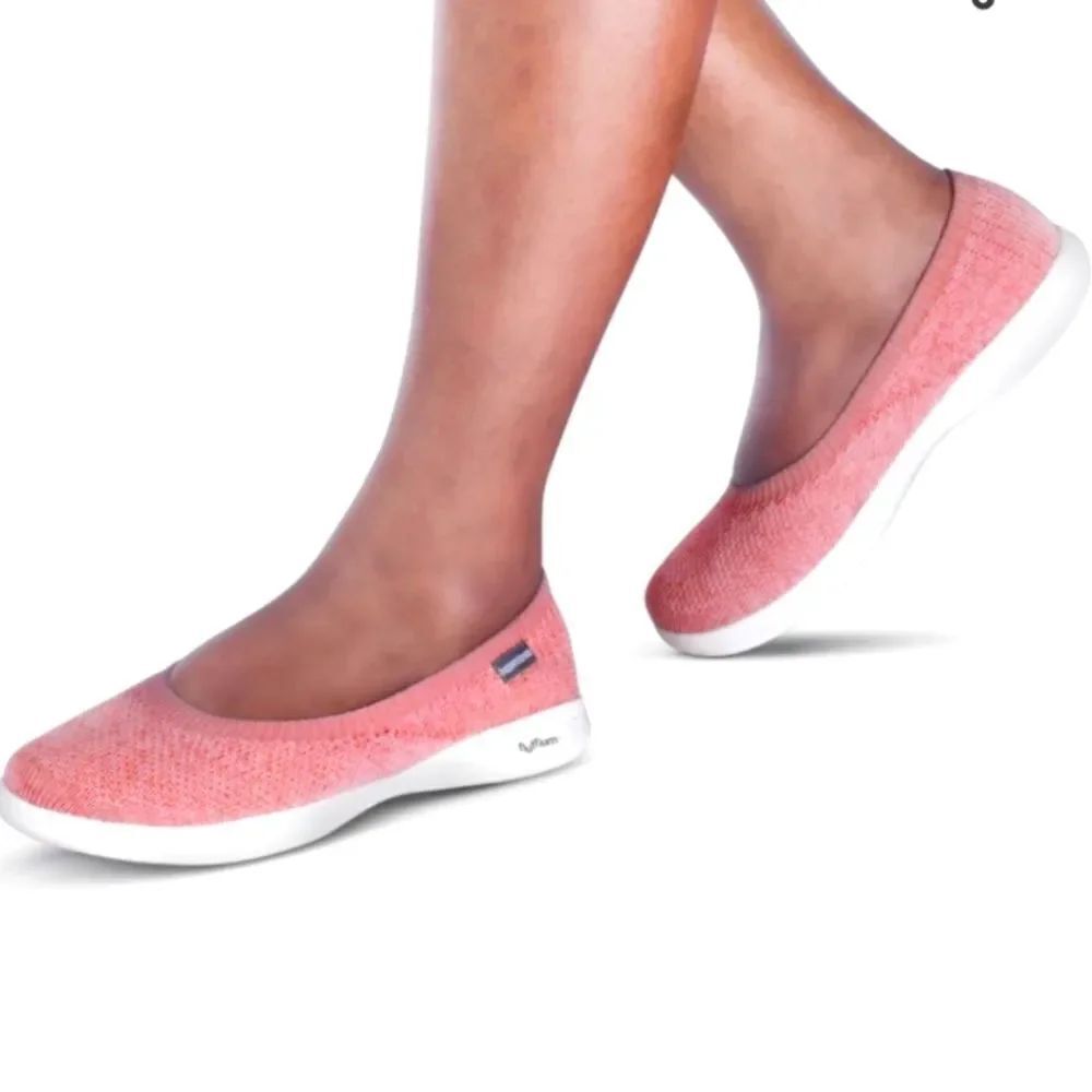 PROPET ROUND TOE SLIP-ON STYLE WOMEN"S FLAT SHOE